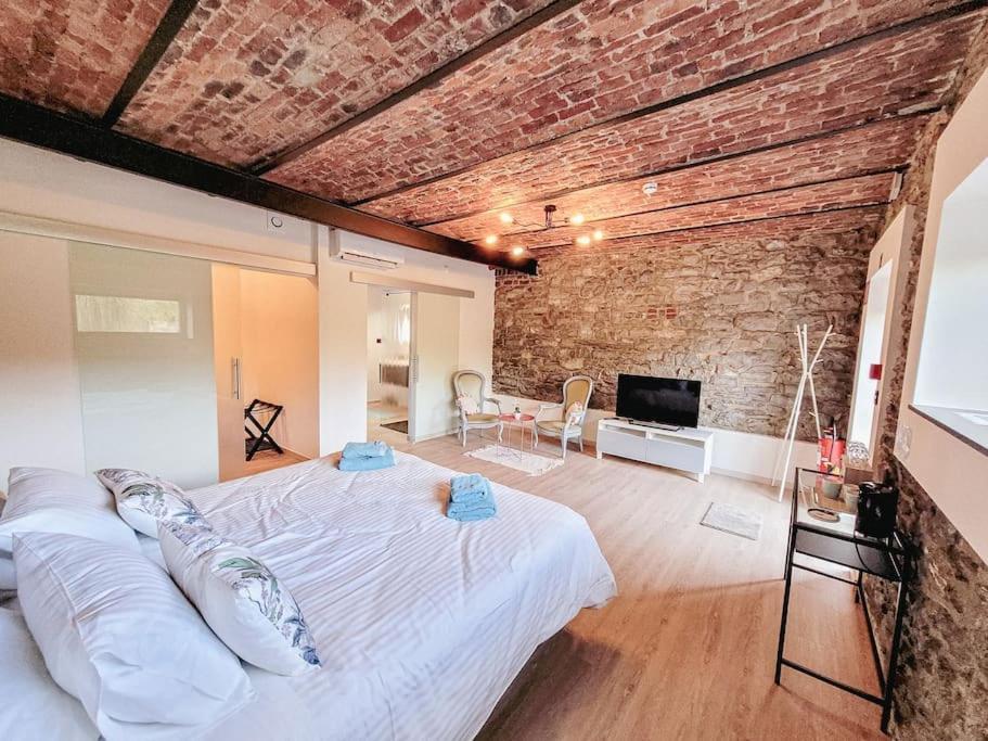 Au Bout De Mes Reves Bed & Breakfast Walcourt Exterior photo