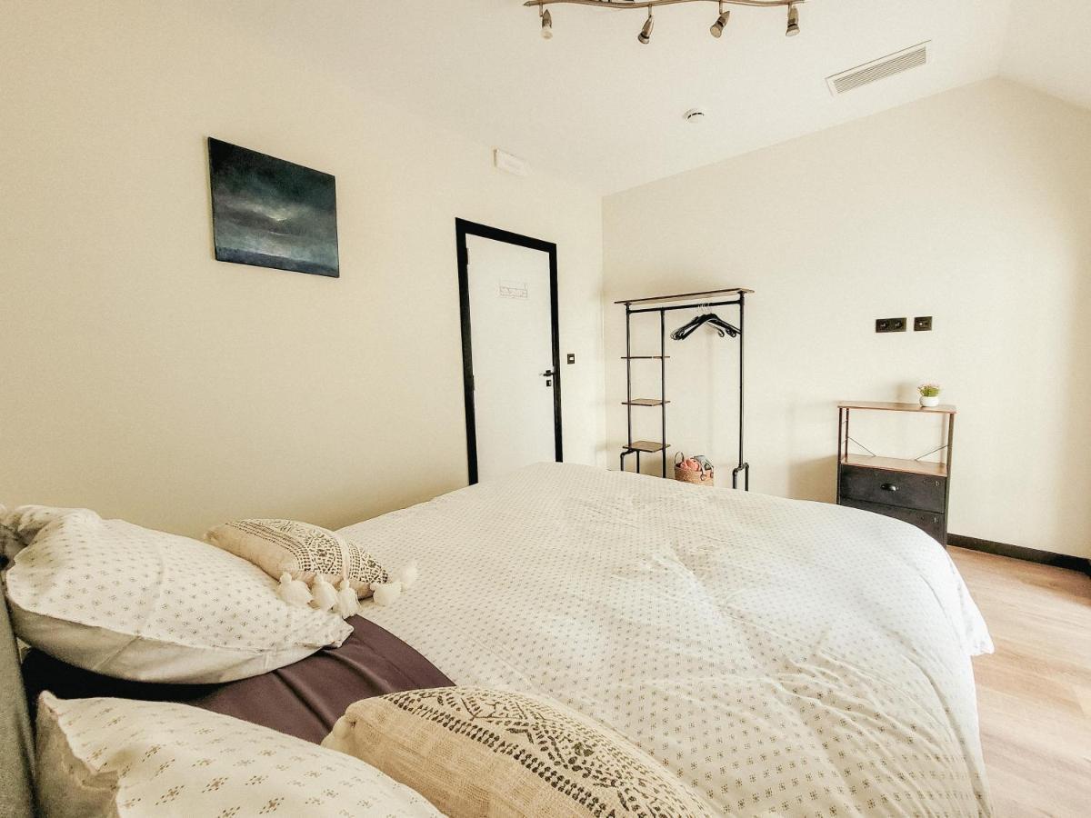 Au Bout De Mes Reves Bed & Breakfast Walcourt Exterior photo