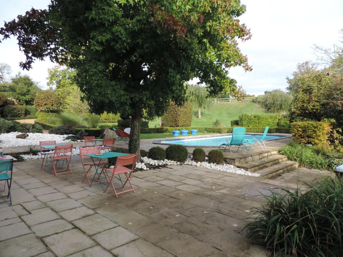 Au Bout De Mes Reves Bed & Breakfast Walcourt Exterior photo
