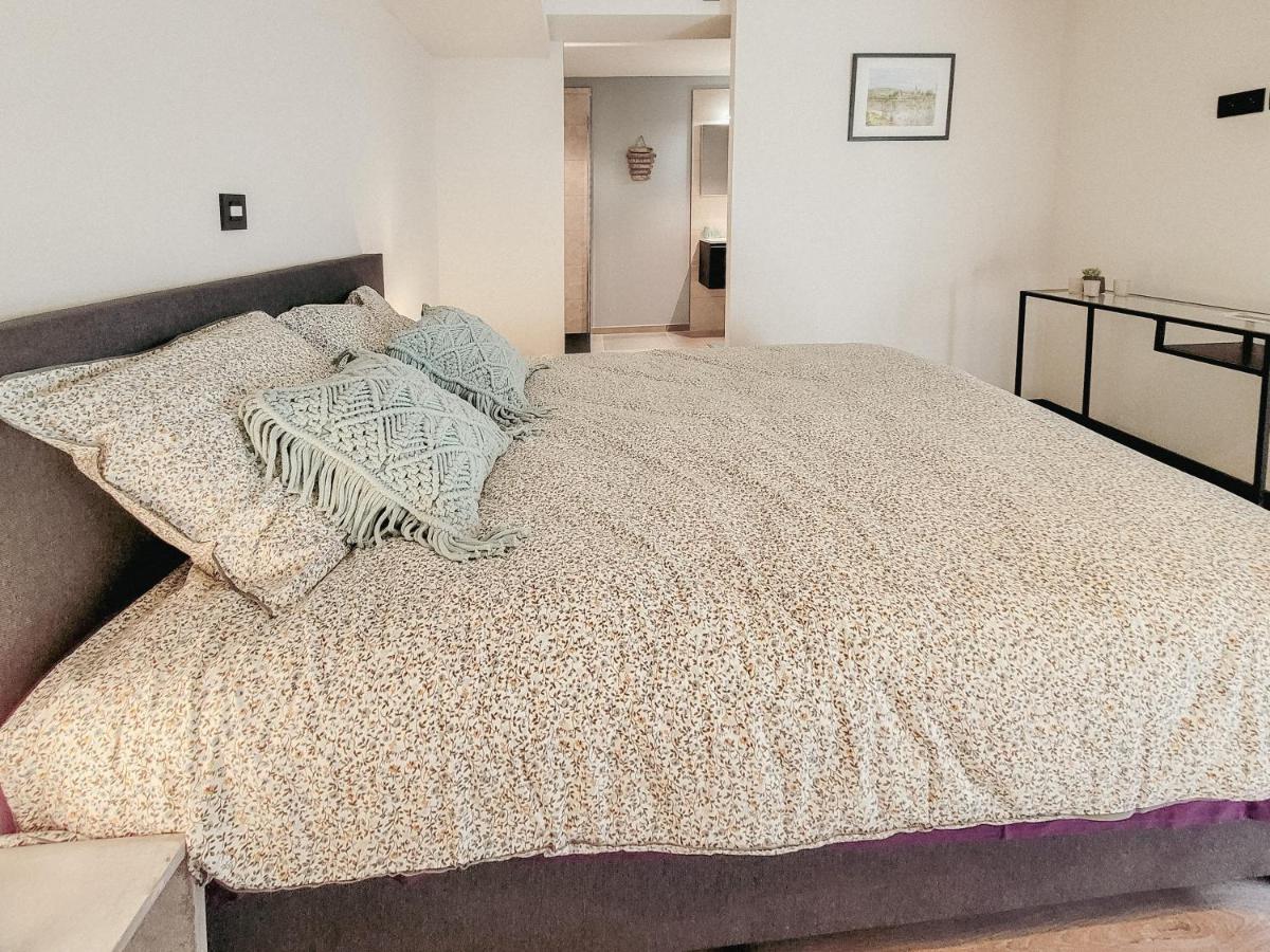 Au Bout De Mes Reves Bed & Breakfast Walcourt Exterior photo